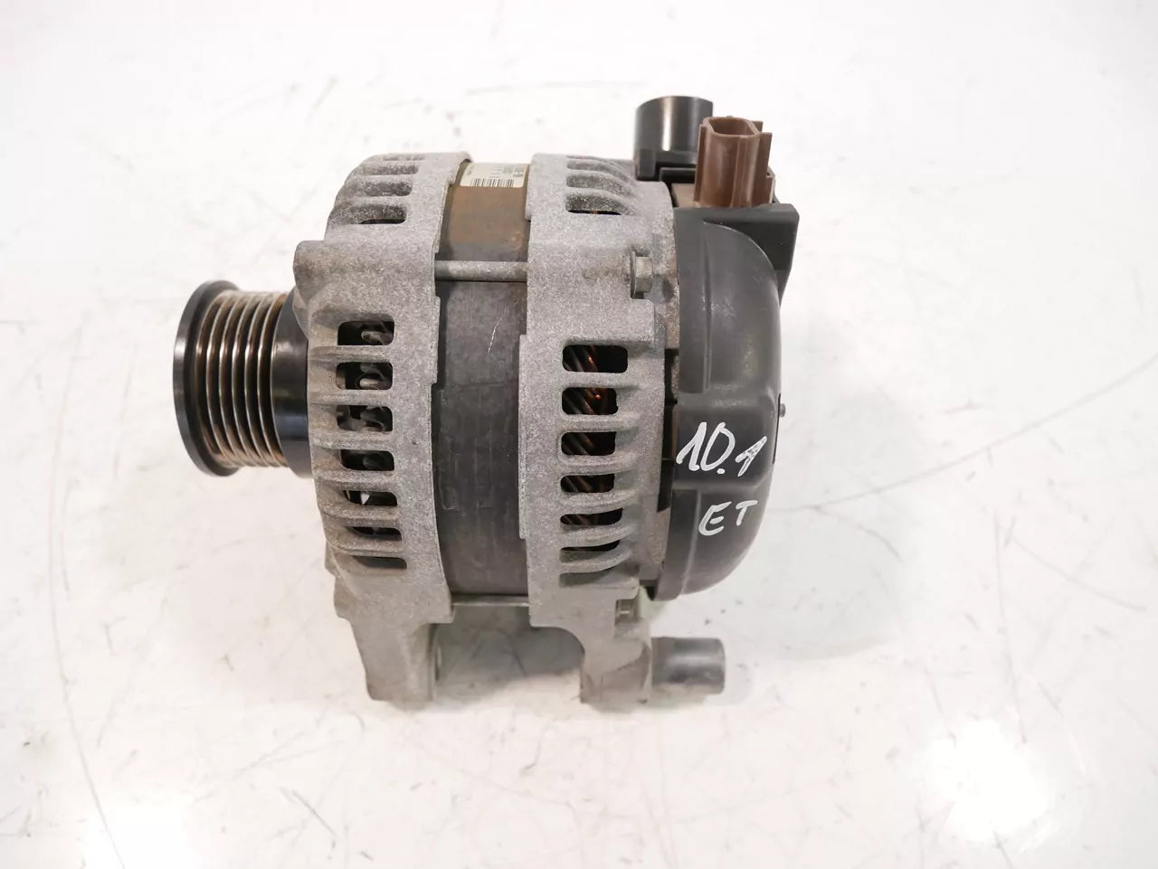 Alternador Ford Kuga 2.0 TDCI UFDA 8M5T-10300-YB