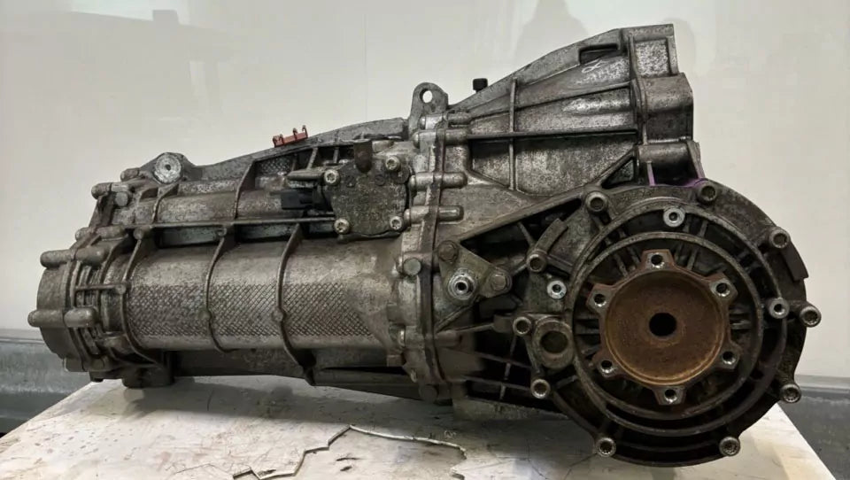 Caja de cambios manual Audi A4 2.0 TDI CAHA CAH KLS JST LLQ 0B1300027D 6 velocidades