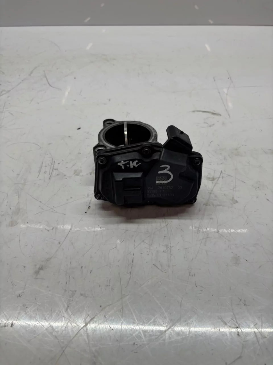 Mariposa BMW Serie 1 F20 F21 2.0 118d d N47D20C N47 7810752