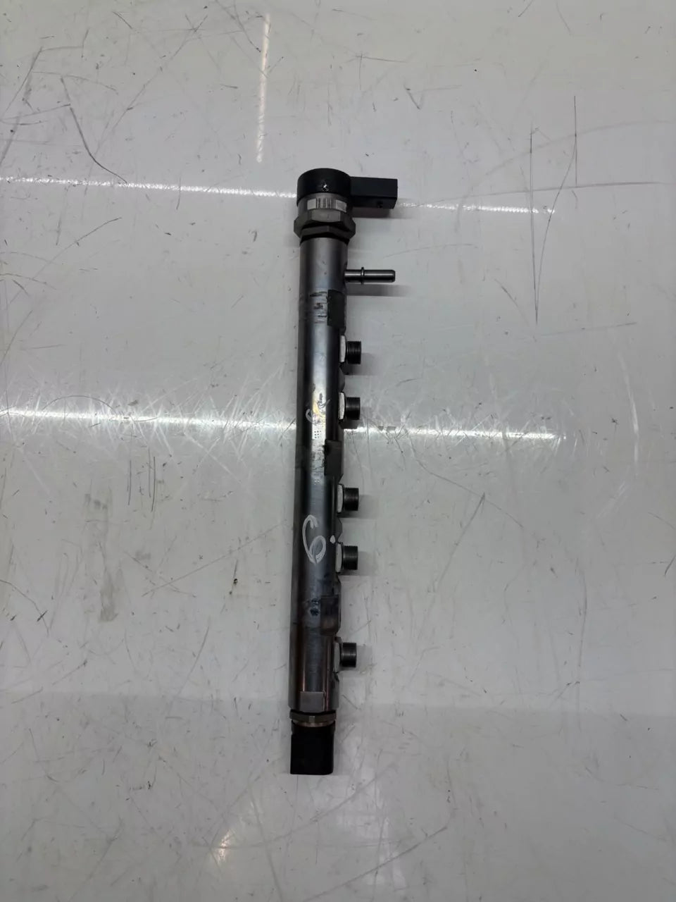 Tubo de raíl BMW Serie 1 F20 F21 2.0 118d d N47D20C N47 7809127