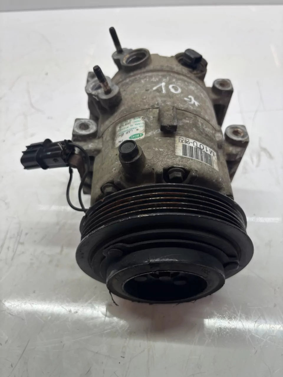 Compresor de aire acondicionado Toyota BMW Avensis 1.6 D4-D 1WW N47C16A N47 883100F050