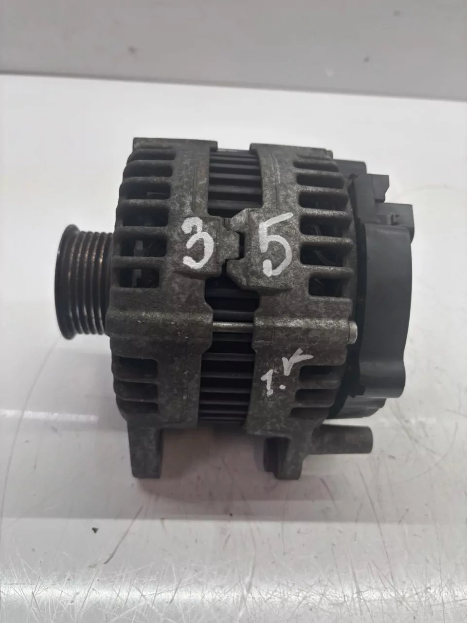 Alternador Audi 3.0 TDI V6 CDYA CDY 059903018E