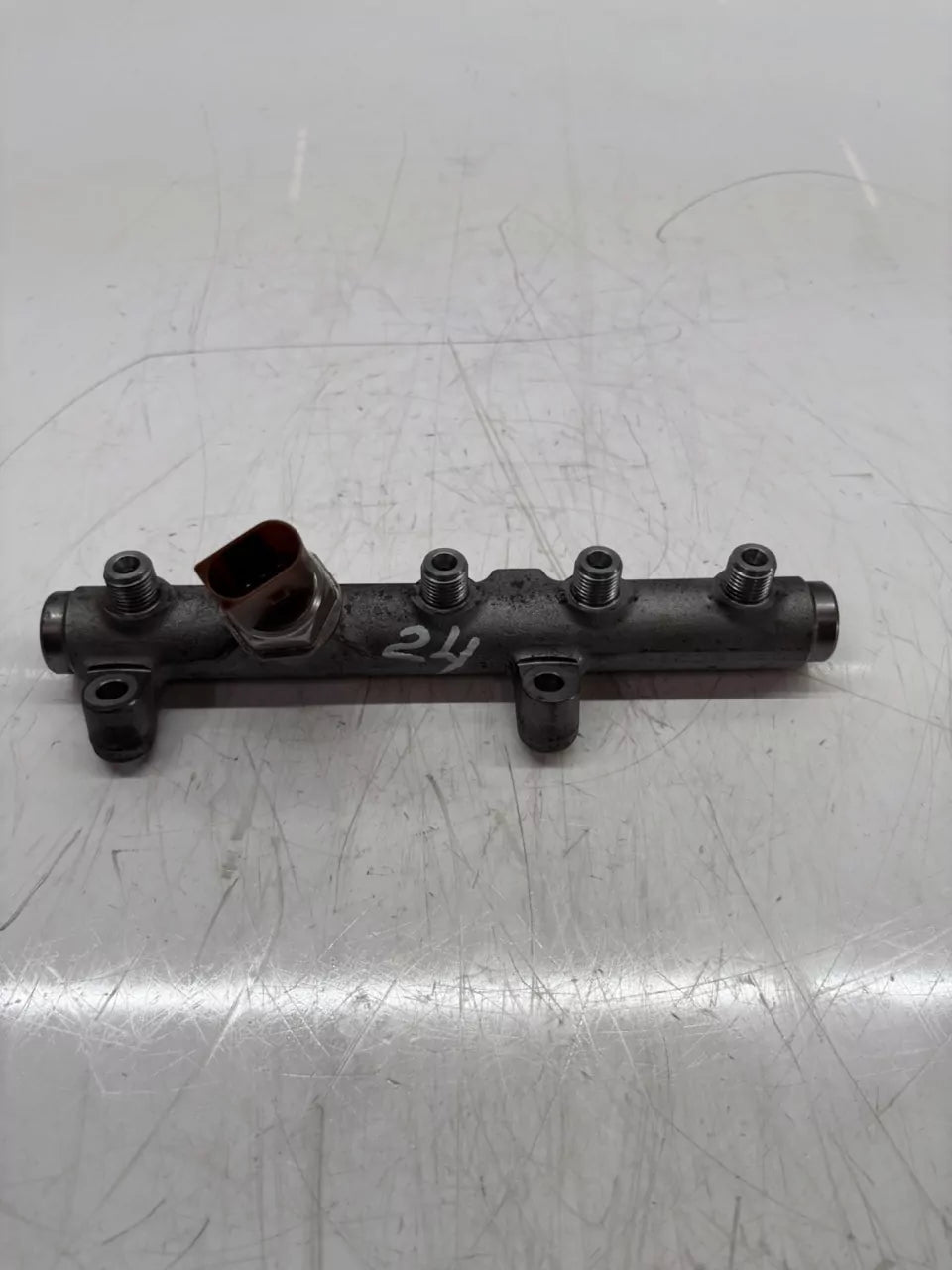 Tubo de raíl Audi A6 C6 4F 3.0 TDI V6 CDYA CDY 059130789AH