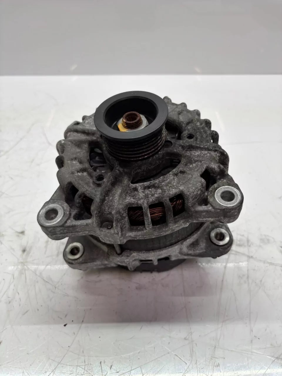 Alternador Land Rover 2.0 D 204DTD AJ20D4 LR079256 GX73-10300-ES