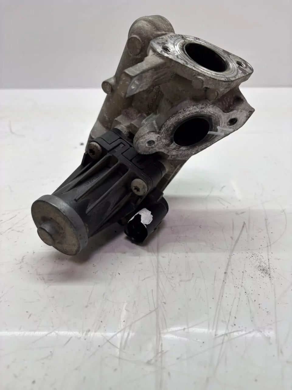 Válvula EGR Land Rover 2.0 D 4x4 204DTD AJ20D4 G4D3-9D475-BA