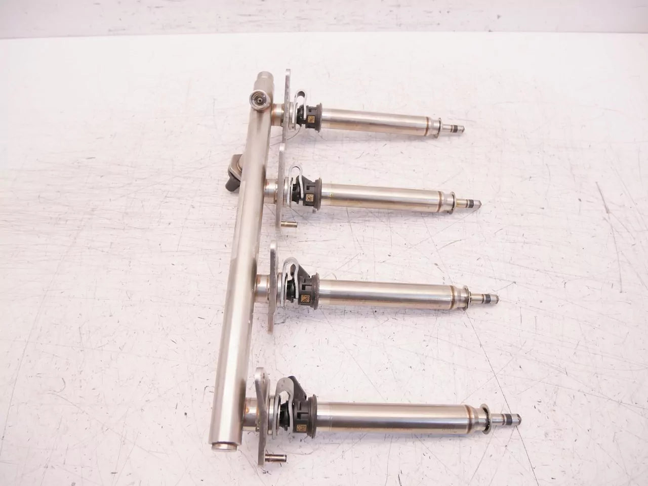 Rampa inyectora Mercedes-Benz Clase C 2.0 C200 M274.920 274.920 A2740703800