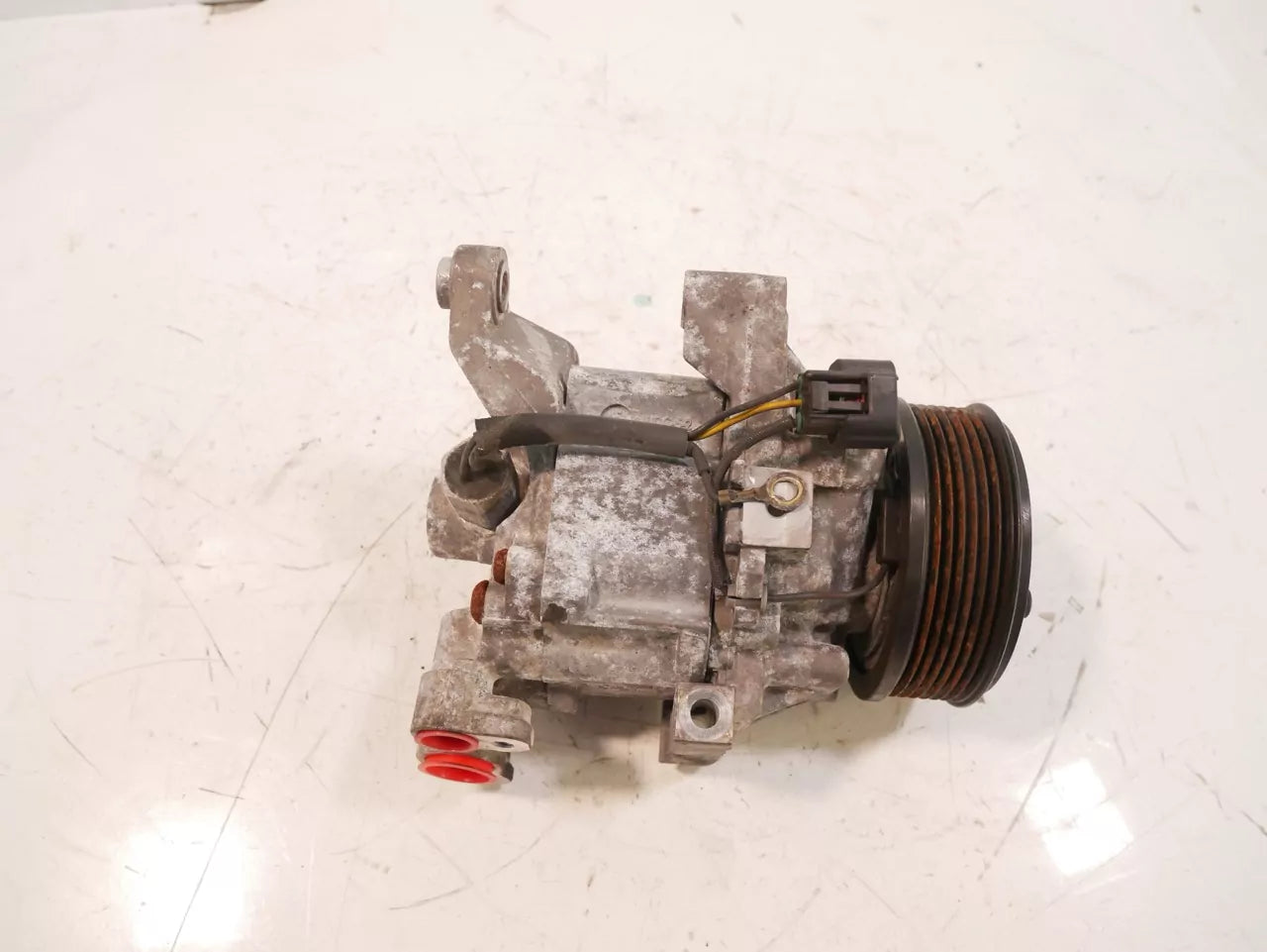 Compresor de aire acondicionado Subaru XV 2.0 D AWD EE20Z 73111FJ020