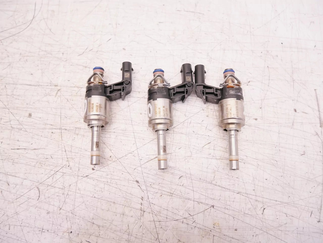 Inyector boquilla de inyección Audi Seat A1 Ibiza 1.0 TSI DKRF DKR 04E906036AL