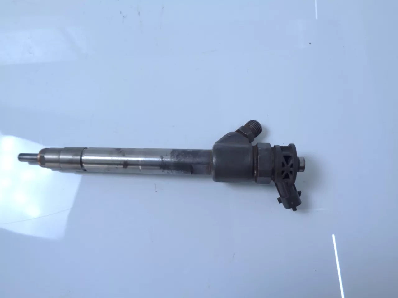 Inyector Citroen Berlingo K9 1.5 YHW DV5RE 9828959880