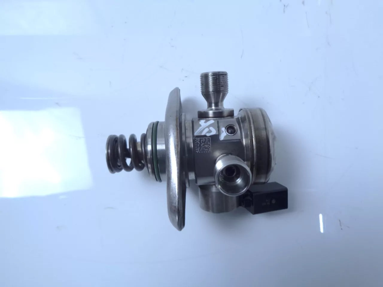Bomba de combustible Nissan Qashqai X-Trail 1.3 DIG-T HR13DDT HR13 166303162R