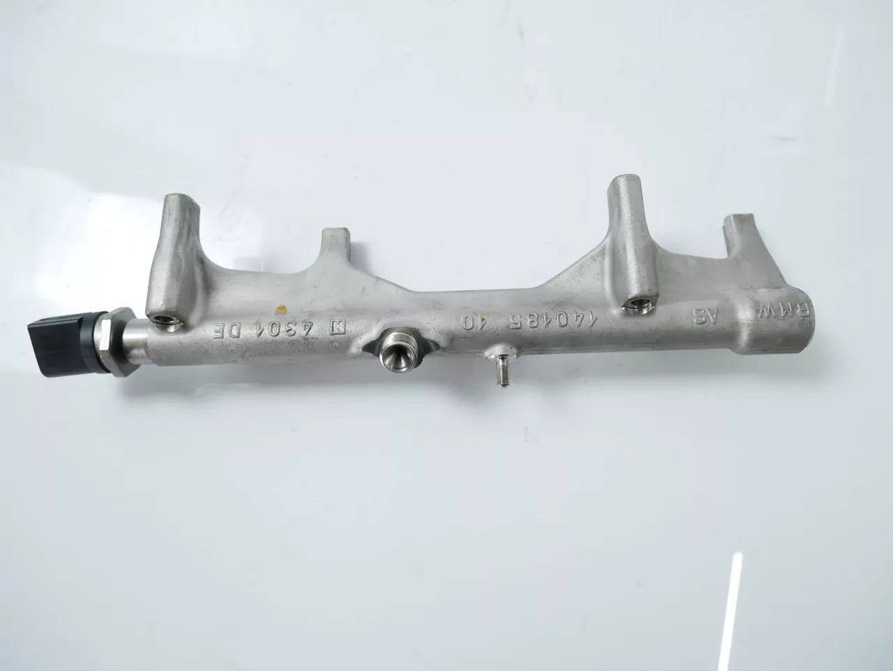 Rail inyector MINI Cooper F55 F56 1.5 B38A15A B38 7639975