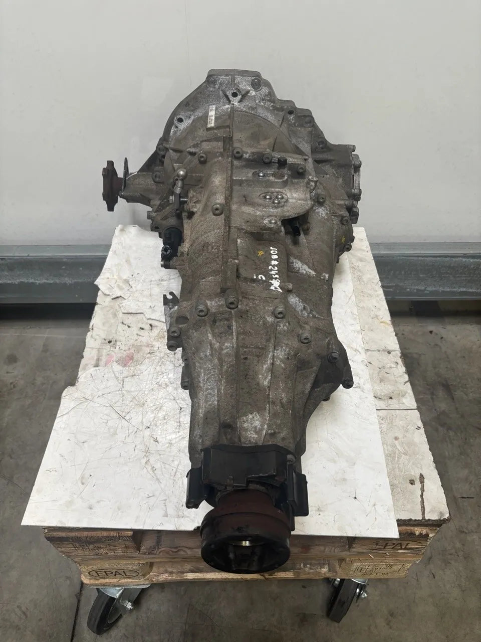 Caja de cambios manual de 6 velocidades Defectuoso Audi 3.0 TDI Quattro CAPA CAP KMU 0B4300027B