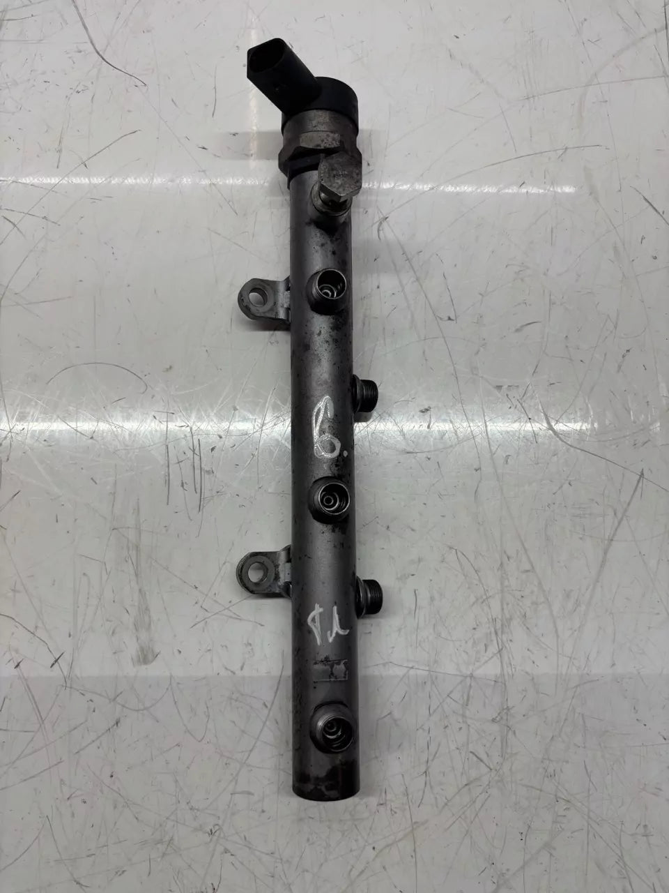 Tubo de raíl Audi A4 B8 3.0 TDI Quattro CAPA CAP 059130090AJ