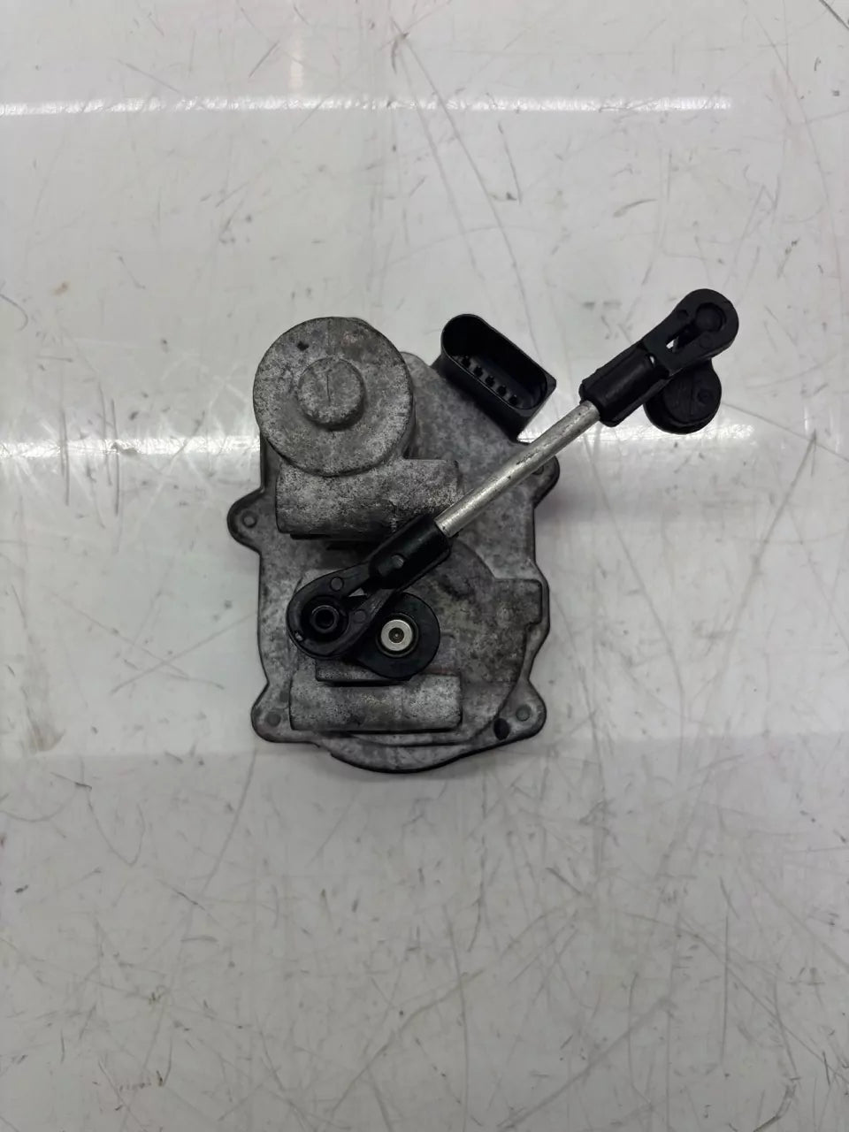 Elemento de control Audi A4 B8 3.0 TDI Quattro CAPA CAP 059129086K