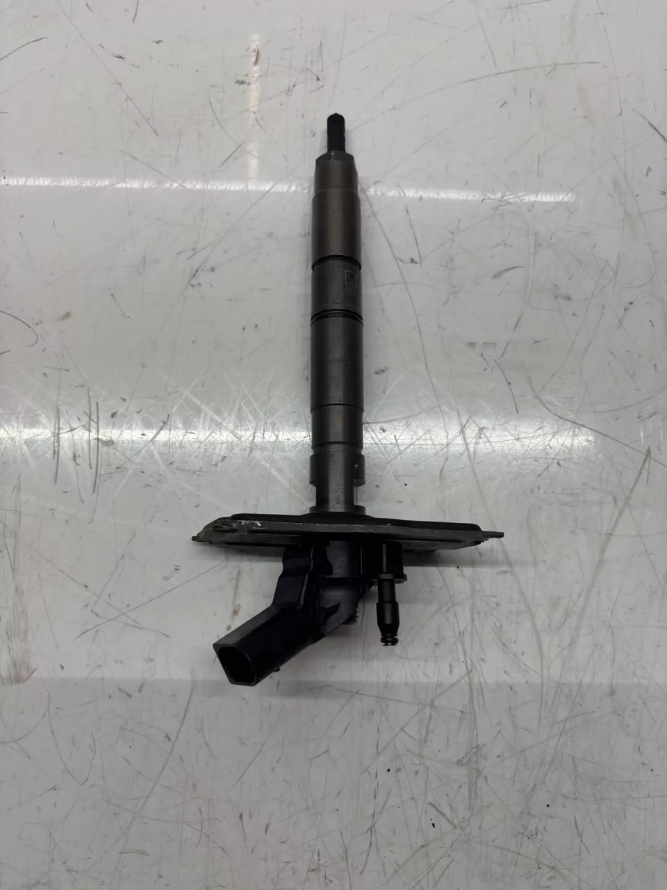 Inyector boquilla de inyección Audi A4 B8 3.0 TDI Quattro CAPA CAP 057130277AK