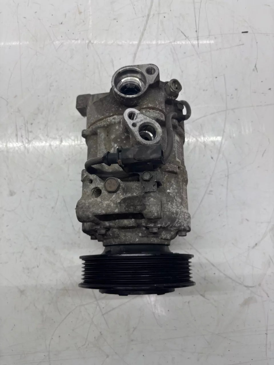 Compresor de aire acondicionado Audi A4 A5 A6 3.0 TDI CLAB CLA 8T0260805R