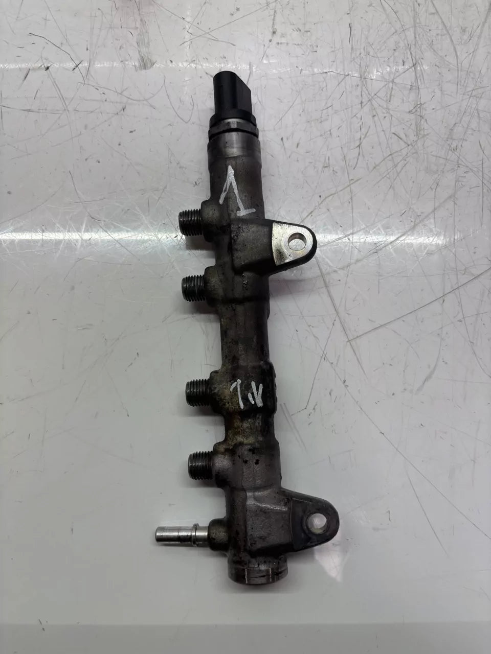 Tubo de raíl BMW Serie 1 F20 F21 1.5 d 116d B37D15A B37 8511629