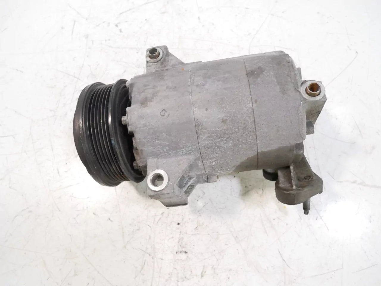 Compresor de aire acondicionado Ford Focus MK3 1.0 EcoBoost M1DD F1F1-19D629-FD