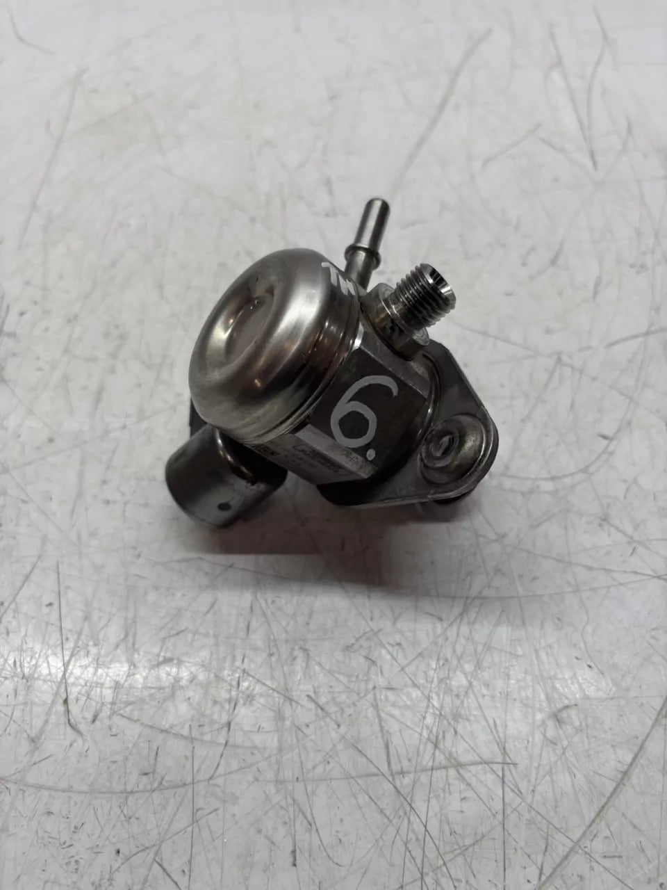 Bomba de combustible Nissan Juke 1.6 DIG-T Nismo MR16DDT 166303JY0A