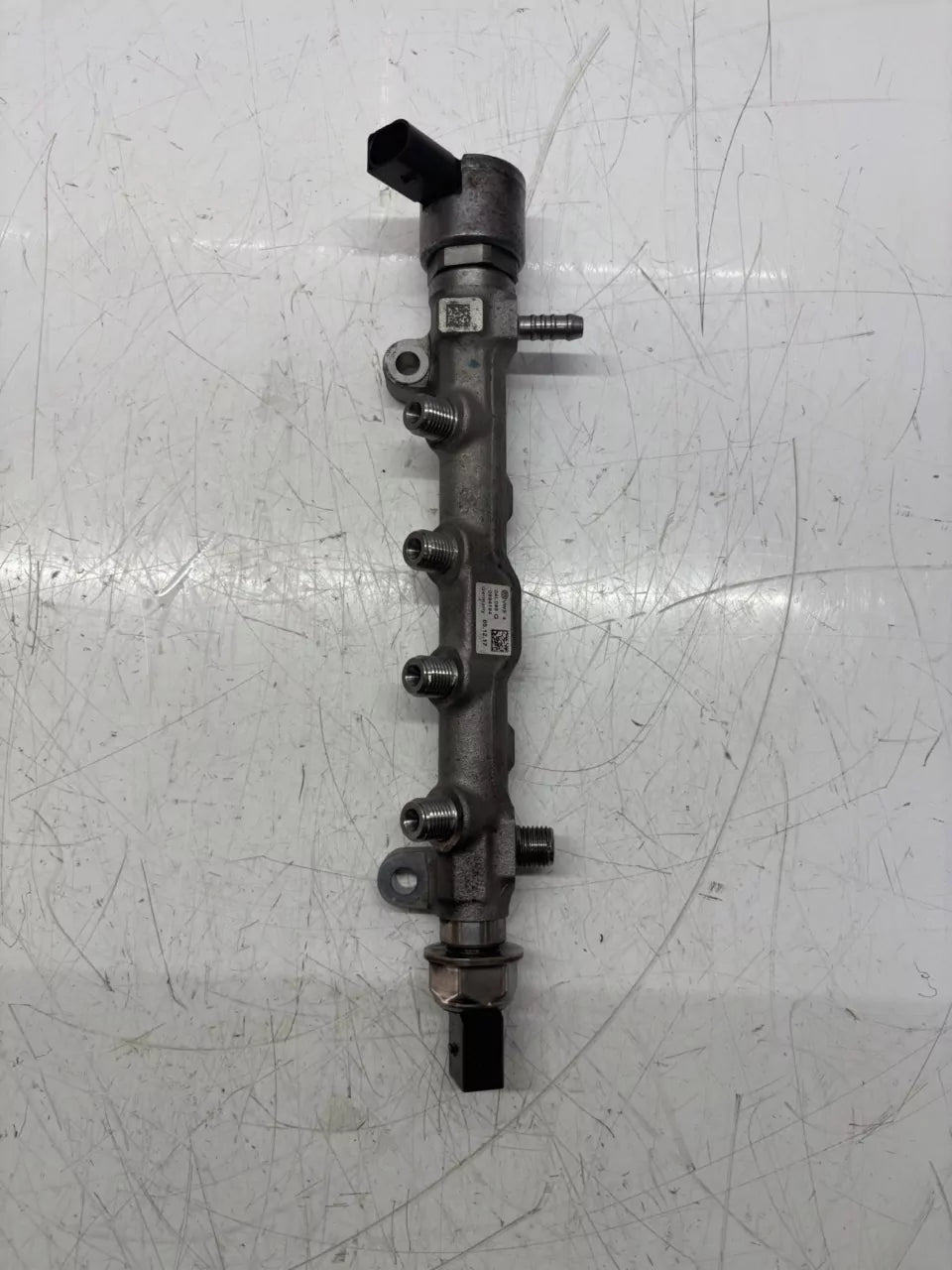 Tubo de raíl Audi A6 C7 2.0 TDI DDDA DDD 04L289G