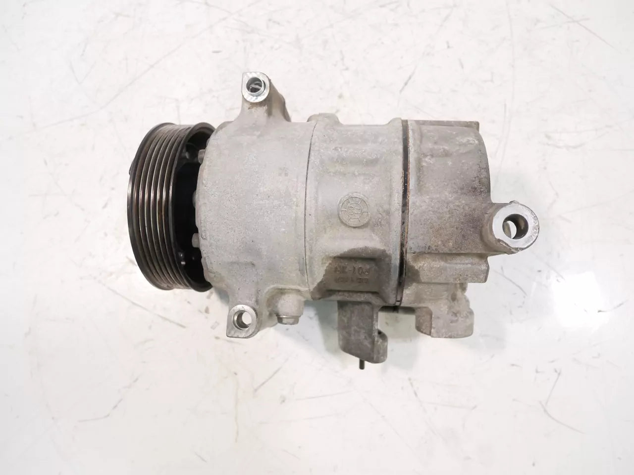 Compresor de aire acondicionado Skoda Audi Volkswagen A3 Octavia Golf 1.2 TSI CBZB CBZ 5N0820803B