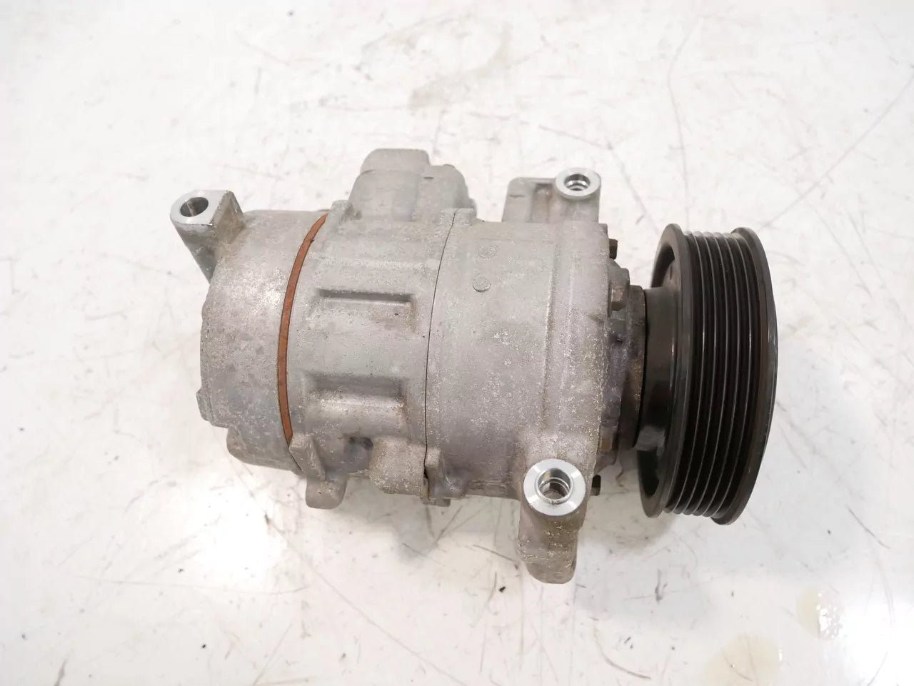 Compresor de aire acondicionado Audi A3 8P 1.6 BSE 1K0820859T
