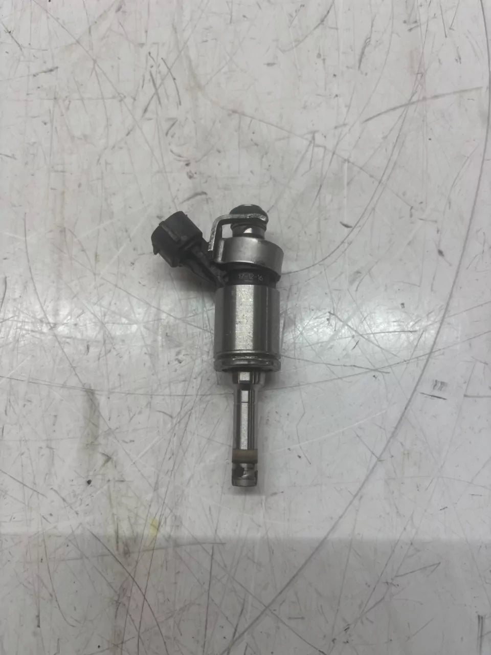 Boquilla inyector de combustible Suzuki Swift MK5 V 1,4 Sport K14C 15710-68M10