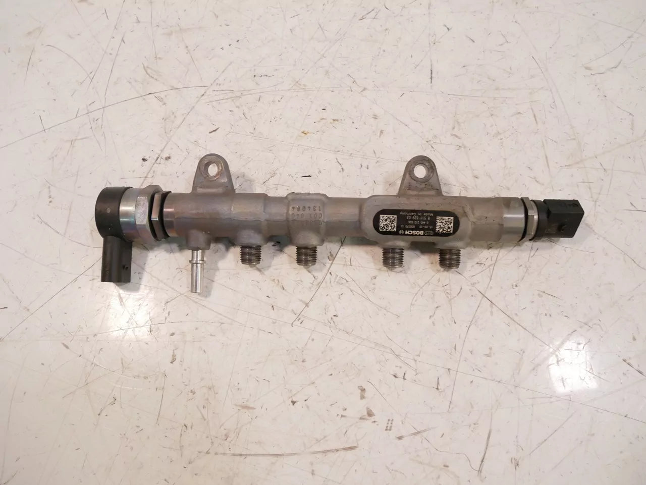 Tubo de raíl BMW Mini F45 F46 F55 F56 1.5 B37C15A B37 8511629 0445213026
