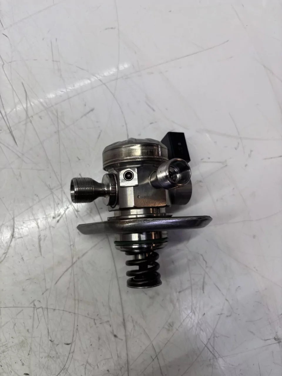 Bomba de combustible Nissan Qashqai J11 1.3 DIG-T HR13DDT HR13 A2820700001
