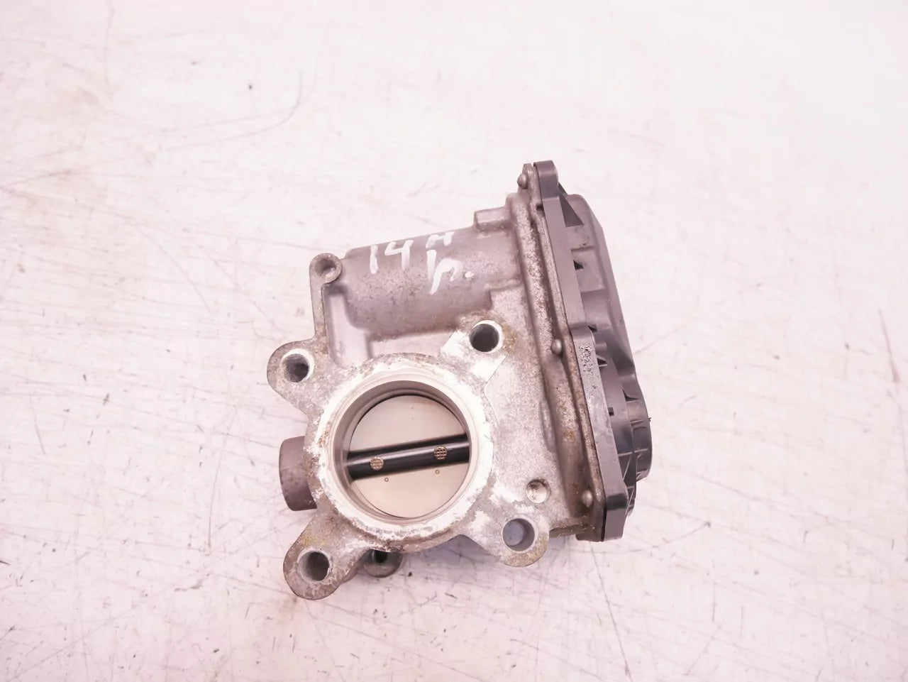 Mariposa Nissan Qashqai 2 1.2 DIG-T H5F HRA2DDT 161206038R