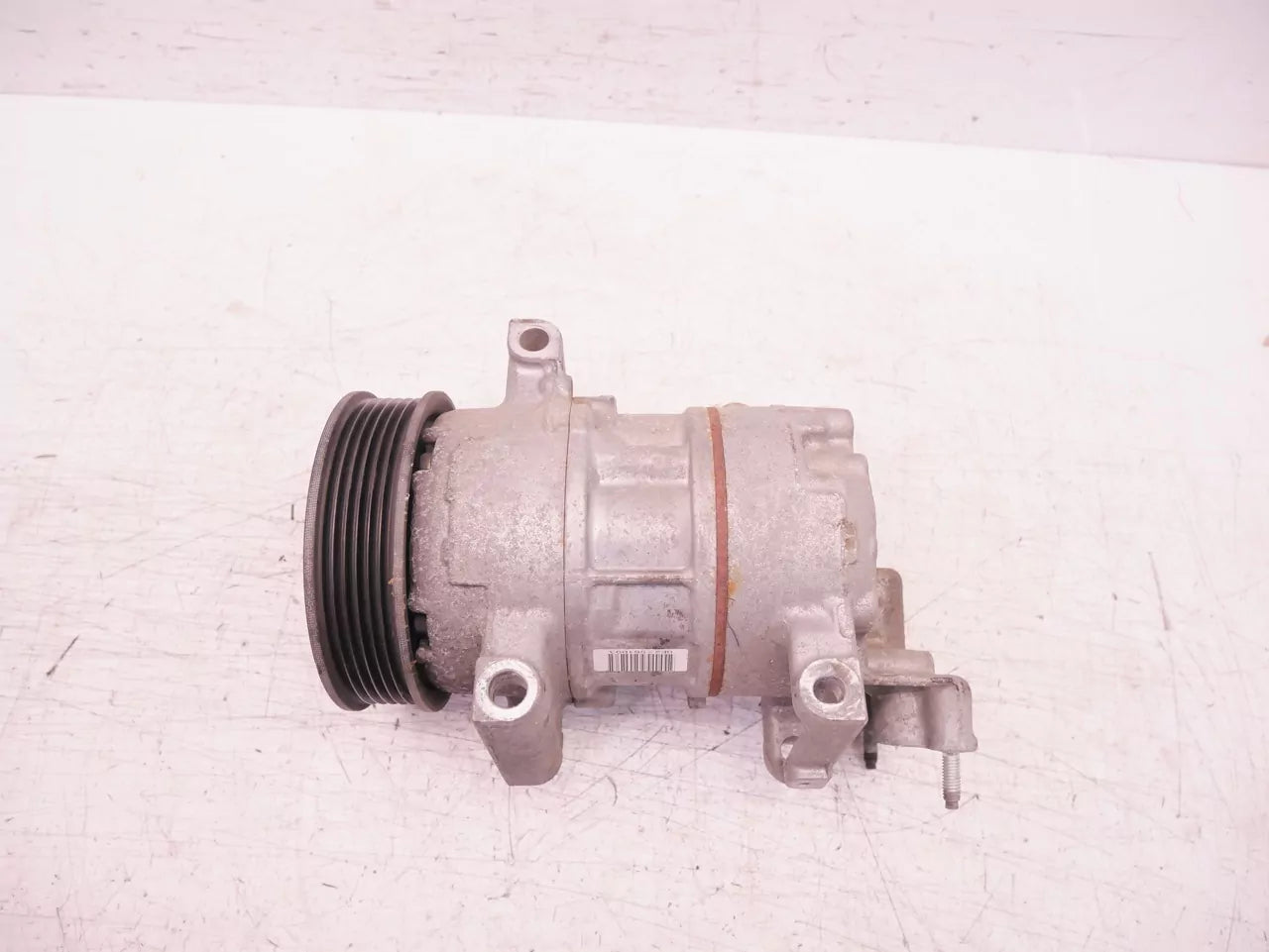 Compresor de aire acondicionado Citroen Peugeot 208 308 1.2 VTi HMZ EB2F HM01 9672247080