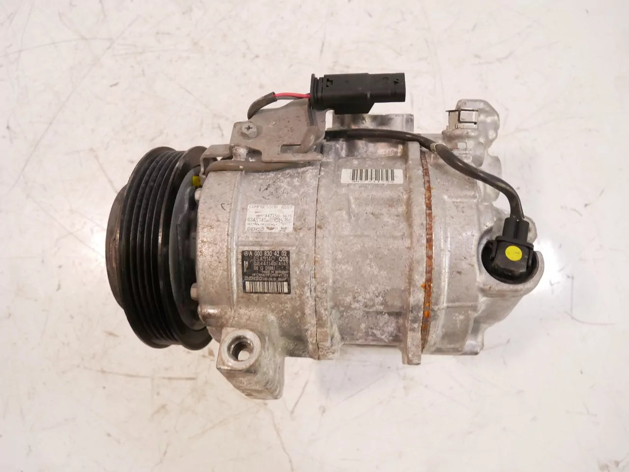 Compresor de aire acondicionado Mercedes-Benz 2.0 654.920 OM654.920 A0008304202