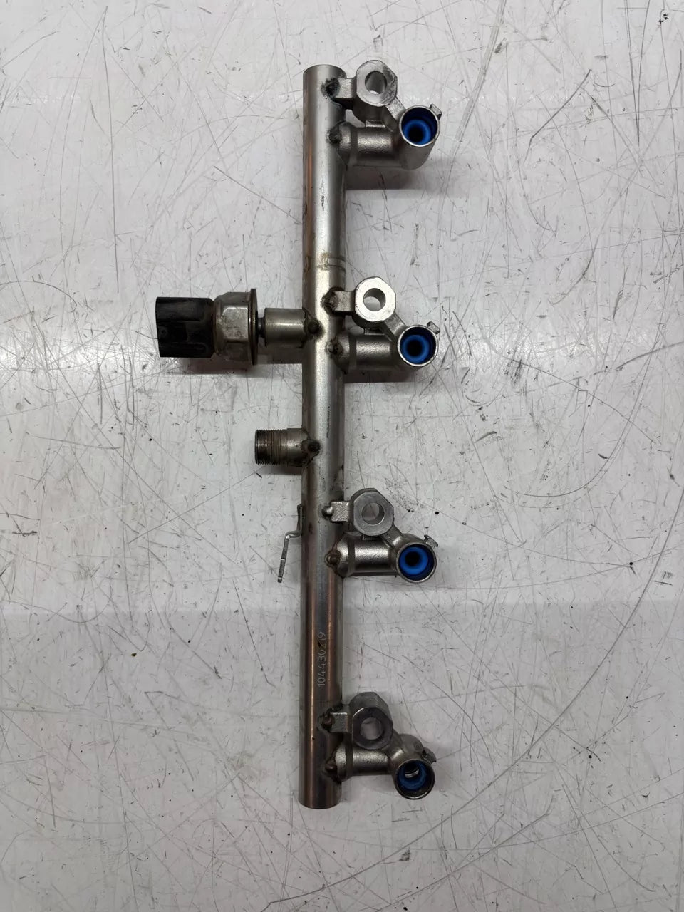 Rampa inyectora Mercedes-Benz Clase C 1.8 CGI M271.820 M271 271.820 A2710705495