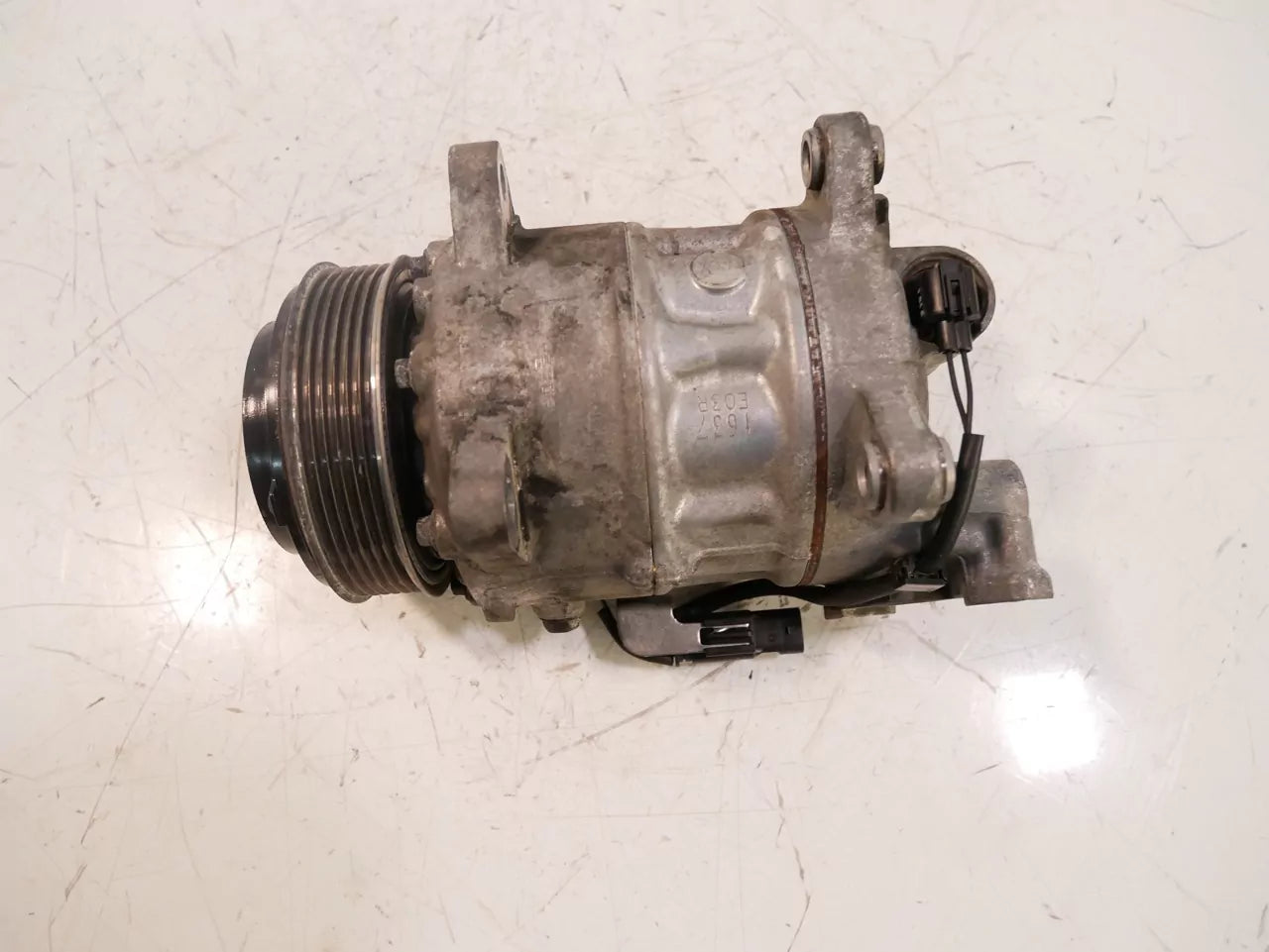 Compresor de aire acondicionado BMW Serie 7 G11 3.0 740 d Ld xDrive B57D30B B57 7945819