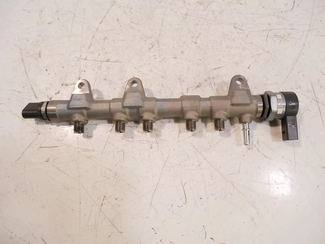 Tubo de raíl BMW Serie 3 F30 F31 2.0 320d B47D20A B47 0445214315 8512154