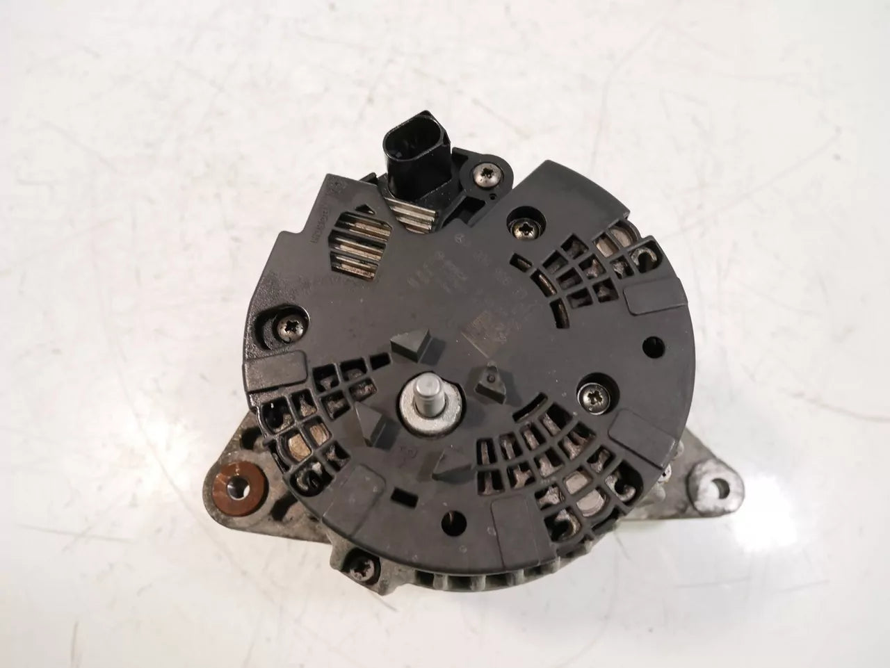Alternador Mercedes-Benz Clase A 2.2 A200 OM651.930 651.930 A0009063322