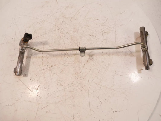 Riel inyector Toyota GR86 GR 86 Coupe 2.4 gasolina FA24D FA24 25HJ37K31E