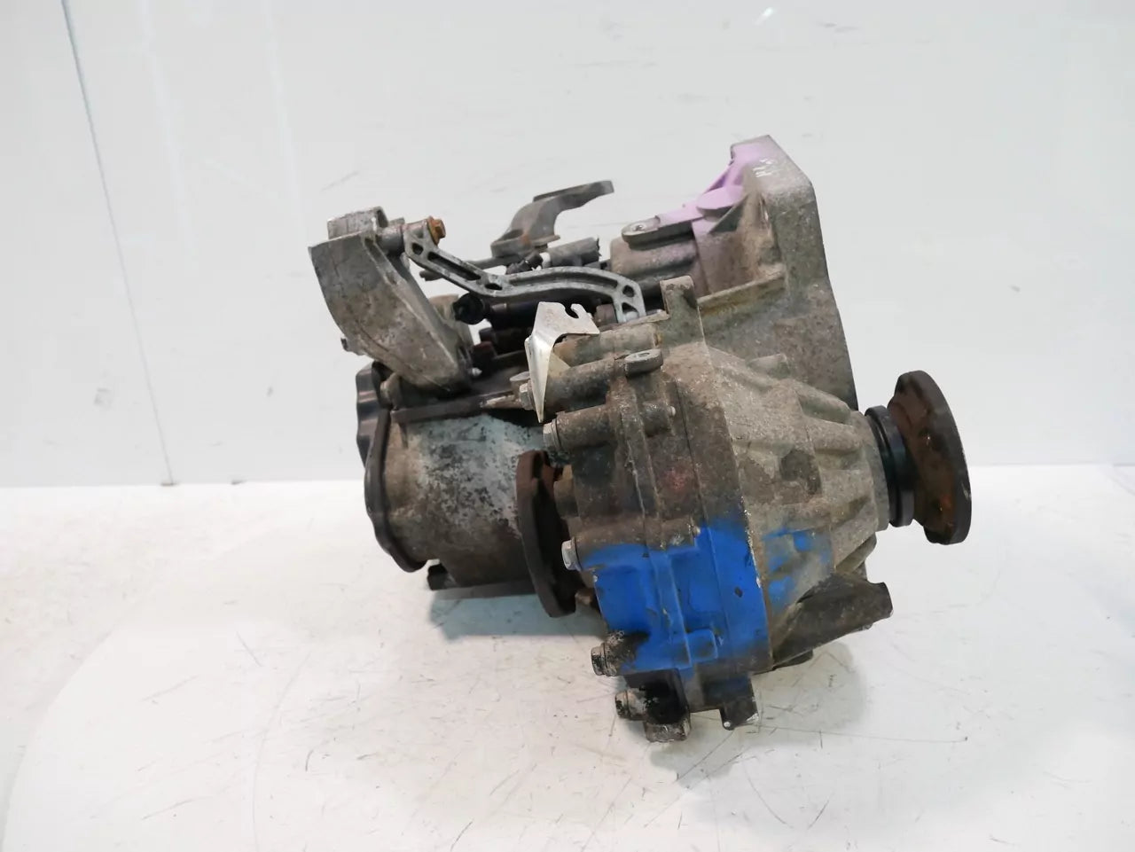 Caja de cambios manual Volkswagen Golf VI Passat 2.0 TDI CBDC CBD 0A4300045S KQM 5 velocidades