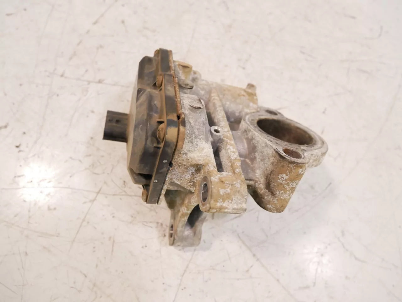 Válvula EGR Nissan Qashqai J11 Mk2 1.6 dCi R9M414 R9M H8201068965