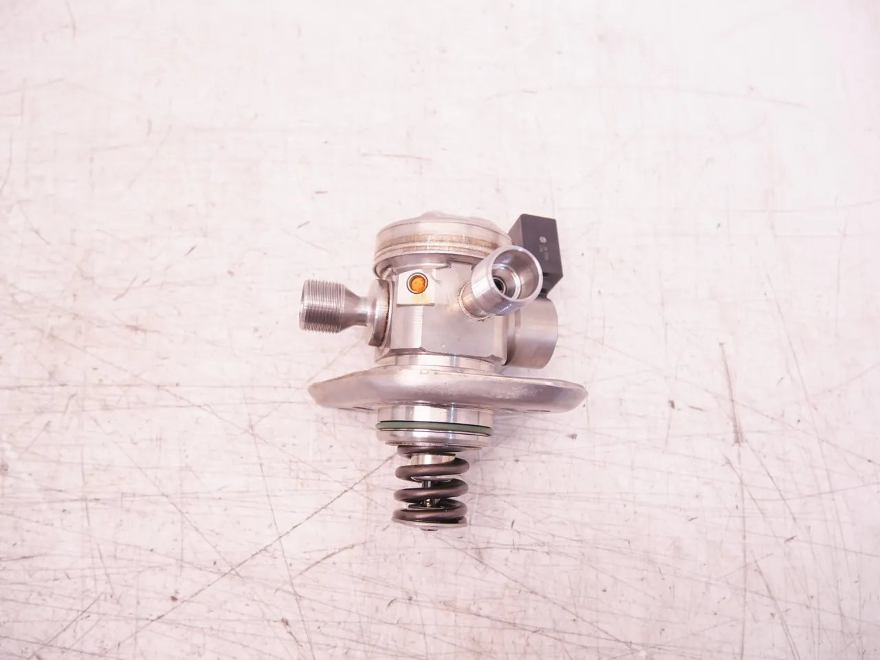 Bomba de combustible Nissan Qashqai J11 J12 1.3 DIG-T HR13DDT HR13 166303162R