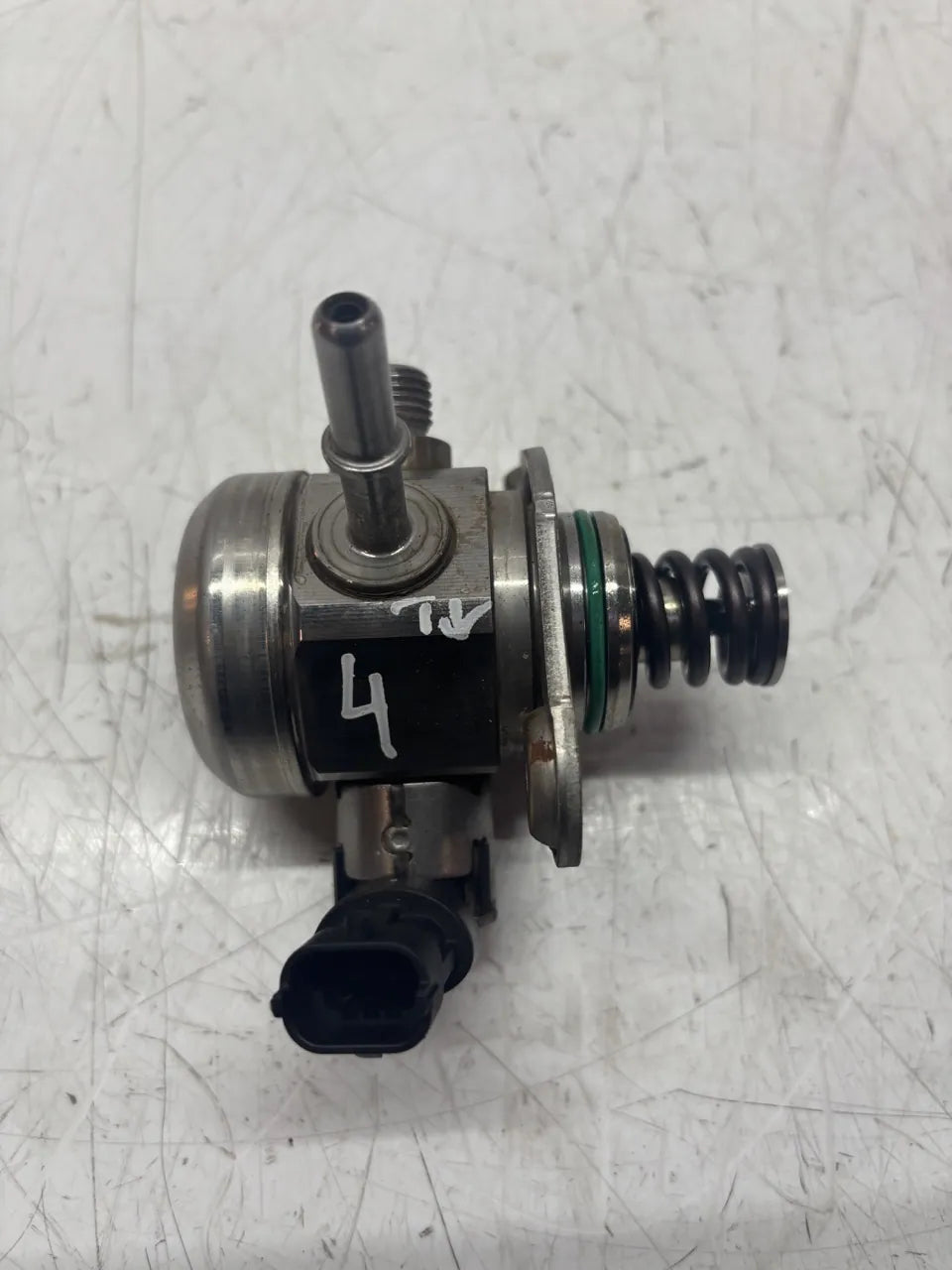 Bomba de combustible Volvo XC40 1.5 T3 B3154T2 31405318