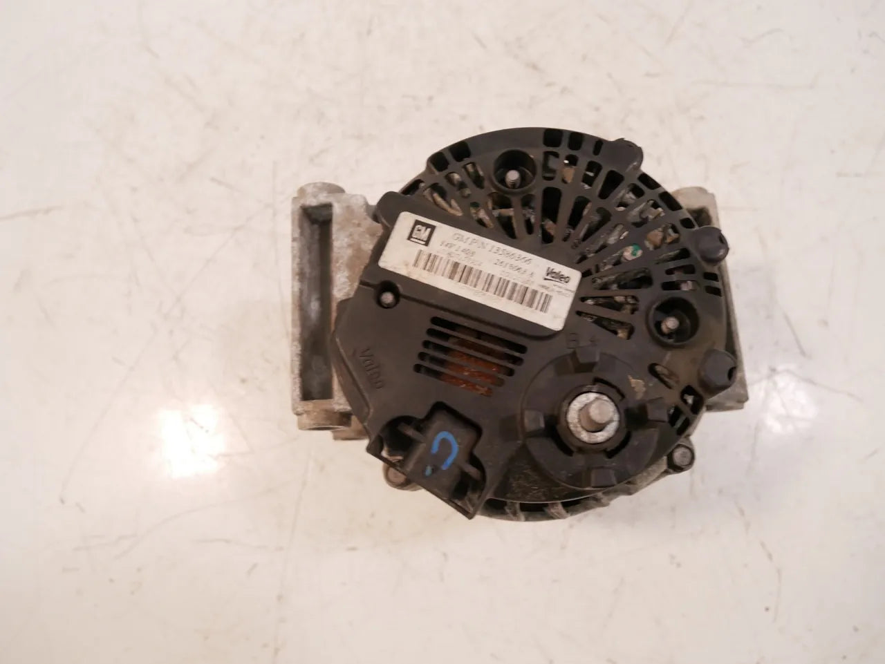 Alternador Opel Astra Insignia Meriva 1.6 CDTI B16DTH LVL 13586366