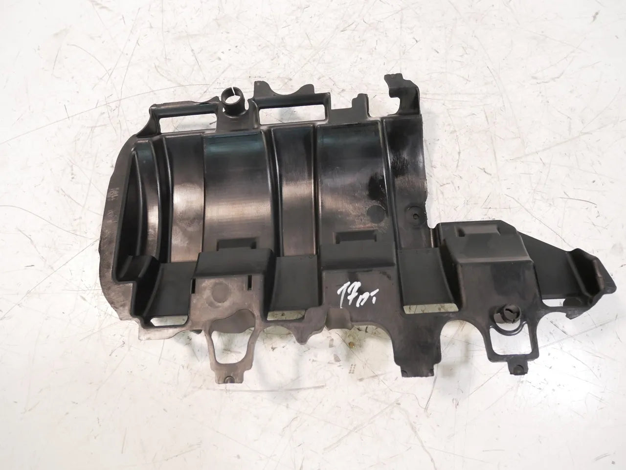Placa deflectora Audi Seat Skoda Volkswagen Octavia 1.6 TDI DGT DGTE 04L103623F