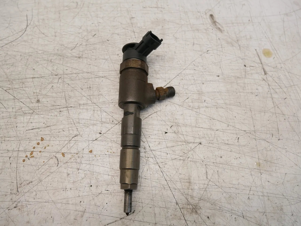 Inyector boquilla de inyección Citroen Peugeot 1.6 HDi BH02 BHY DV6FD 0445110566