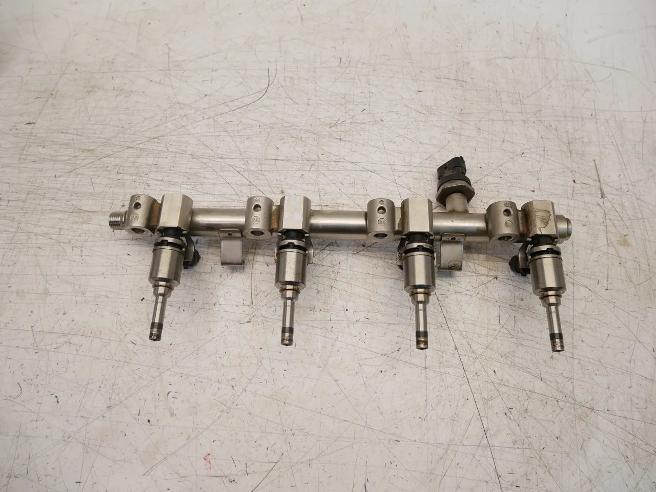 Barra de inyectores Kia Sportage QL 1.6 T-GDI G4FJ 35350-2B260