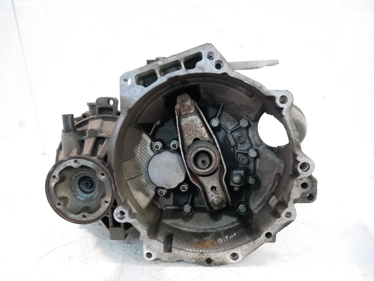 Caja de cambios manual Audi Seat A3 Ibiza 1.6 TDI CAYC KFK 5 velocidades 02R300041NX