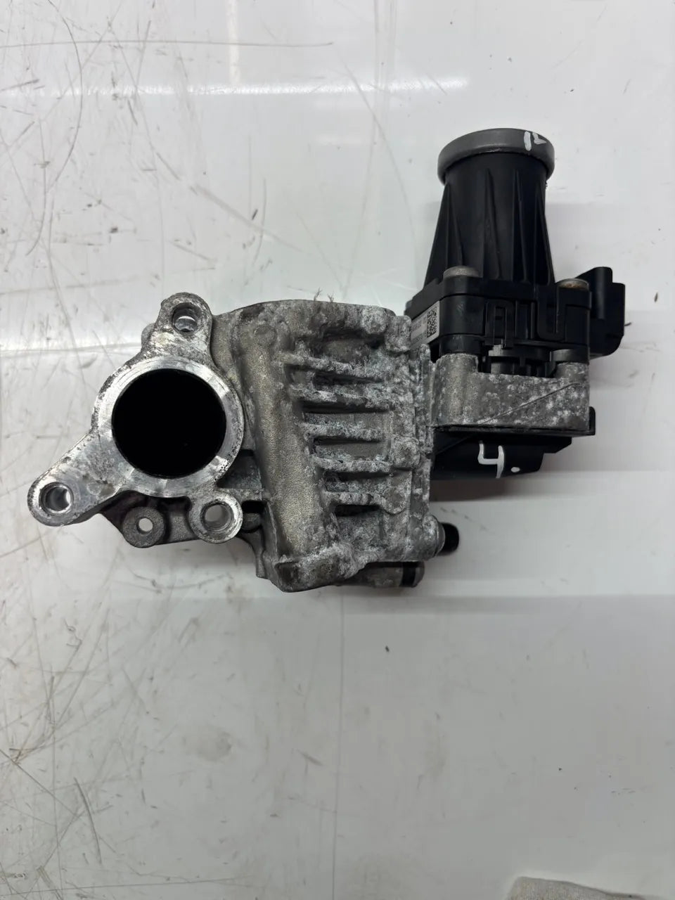 Válvula EGR Volvo XC60 II 2.0 Mild-Hybrid D420T8 32242452AB