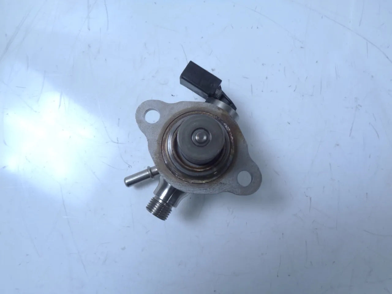 Bomba de combustible Audi Volkswagen A3 Q3 Golf 1.5 TFSI DFYA DFY 05E127027D