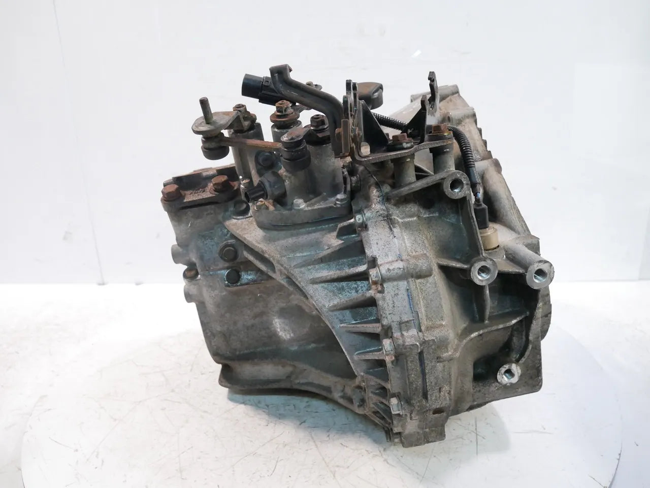 Caja de cambios manual Kia Carens MK3 2,0 CRDI Euro4 D4EA 43000 24450 6 velocidades