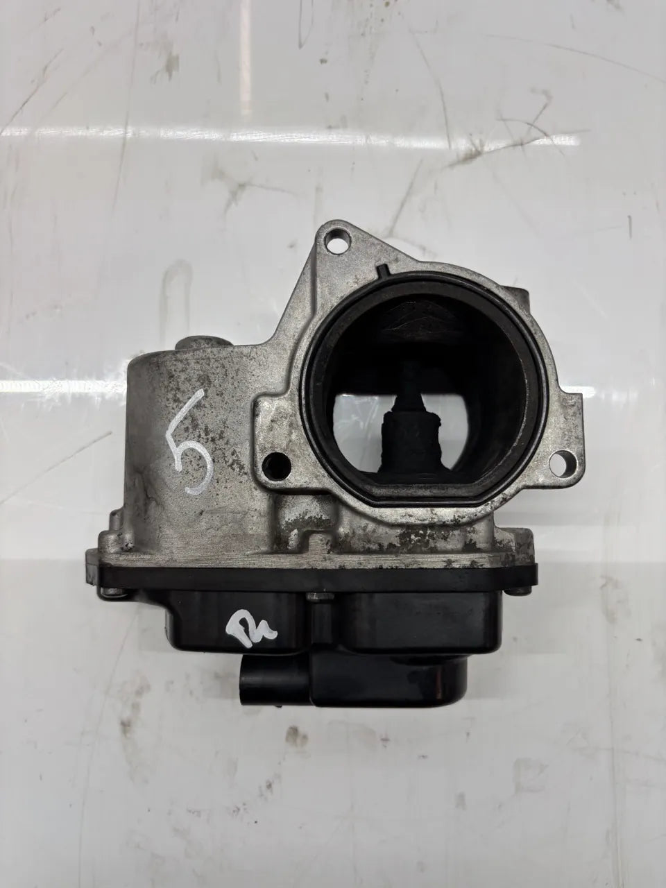 Válvula EGR Audi A4 B8 A5 A6 C6 Q5 2.0 TDI CAGB CAG 03L131501G